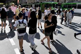 161,027 likes · 6,407 talking about this. Victorian Universities New Plan To Fly Students Into Melbourne