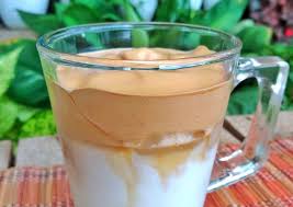 Resep Dalgona Coffee Oleh Rose Shanty Resep Di 2020 Resep Makanan Enak Makanan