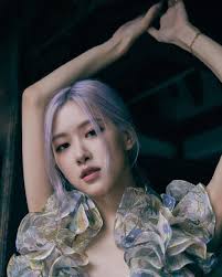 She debuted on 8 august 2016, with the single album square one, which produced the lead singles whistle and boombayah. Blackpink Rose Gearing Up For Solo Debut Kpopstarz