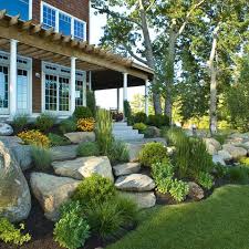 Pin By Rindy Mae On Yards Farmhouse Landscaping House Landscape Outdoor Landscaping
