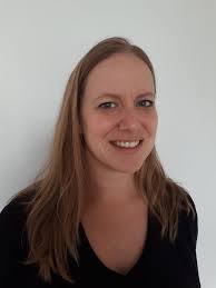 Toutes nos félicitations à Isabelle Quintal, étudiante au programme de  maîtrise en sciences de la réadaptation, pour sa nomination à titre  d'étudiante du mois de Février du Réseau québécois des étudiants-chercheurs  sur