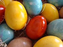 Die auferstehung von jesu christi. 9 Ways To Celebrate Easter Like A German Frohe Ostern German Easter Traditions