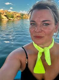 What are the best paddle boarding spots in South Carolina near Harbison?