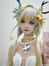 Shu character cosplay from Arknights game