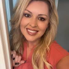 What local foods are must-try in New England?