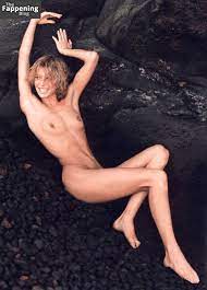 Giulia Siegel Nude & Sexy Collection (110 Photos) | #TheFappening