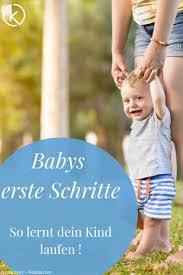 Aber ab wann laufen babys? Erste Schritte Wenn Babys Laufen Lernen In 2020 Baby Laufen Lernen Laufen Lernen Baby Fordern