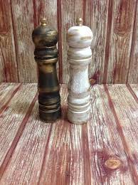 Black And White Checkered Salt And Pepper Shakers Peppermills Pair Black White Gold Bbq Basket Salt And Pepper Mills Wedding Gift Gift For Foodies Wooden Pepper Mill Salt And Pepper Grinders Pepper Mill