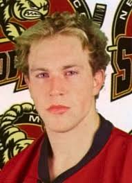 Player photos for the 2002-03 Salmon Arm Silverbacks at hockeydb.com