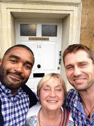 Great to show Damion Mannings (Au96) and Ann Nunes around 14 N parade (now  Nunes House) and @TheHuntsmanBath ...