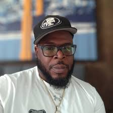 Impressive debut from USC Football QB Husan Longstreet! ✌️ 9/9 passing ✌️  123 total yards ✌️ 3 total TDs #FightOn