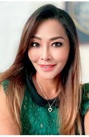 Mia Dobbs, Real Estate Agent