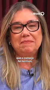 A apresentadora Angélica comenta no #SemCensura sobre a importância de se  falar sobre a menopausa, romper o tabu que existe em cima dessa fase na  vida da mulher, trazendo informação/diálogo com familiares,