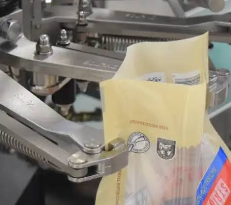 How Does a Pouch Packing Machine Work | Kenwei