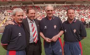 Vicente cantatore (born 6 october 1935) is an argentine former football player and manager. Zd5rpwyjghxwrm
