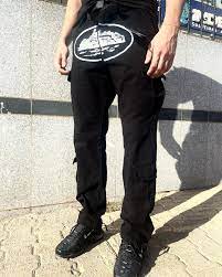 Cargo pants corteiz " guerillaz " 🥷🏻🥷🏻 #alcatraz #black . . Tailles : S  M L XL