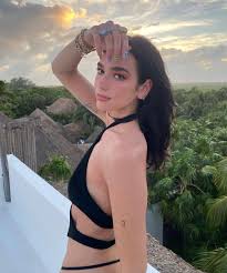 On tuesday, lipa, 25, addressed her fans directly after dababy — who is featured on her hit levitating — made derogatory comments about members of the. Dua Lipa åœ¨twitter ä¸Š Https T Co 1gmbs8fdzz Twitter