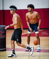 Bio entrepreneur and proud father of maxie ii, christian, jonathan and lauren juzang. Cáº§u Thá»§ Gá»'c Viá»‡t Toáº£ Sang Sanh Vai Cung Cac Huyá»n Thoáº¡i Nba