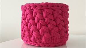 Free Crochet Bulky Yarn Puff Vstitch Basket Instructions Youtube Penye Ipten Sac Orgusu Model Ile Yuvarlak S Cestas De Croche Cesta De Croche Modelos De Croche