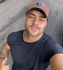 Vinic começou a seguir você ! Ele está te desejando uma Boa Tarde !❤️ Que  tal segui-lo no Instagram ?  https://www.instagram.com/vinicoficial?igsh=cm02ejllYjljOGs1&utm_source=qr