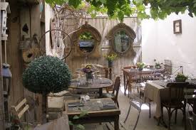 Restaurant Les Tilleuls A Sainte Marie De Re Sur L Ile De Re Creperie Pizza Charente Maritime T Restaurant Ile De Re Decoration Decoration Restaurant
