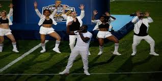 Vérité sur le clip de maitre gims le prix à payer. Maitre Gims Siffle Et Hue Au Stade De France Video Afrikmag