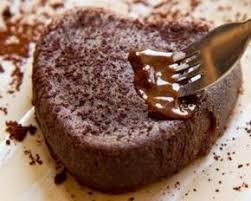 Gateau Au Chocolat Express Au Micro Ondes Pour 1 Personne Http Www Fourchette Et Bikini Fr Recette Moelleux Chocolat Moelleux Au Chocolat Recette Moelleux