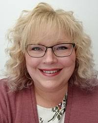 Shannon Ridenour's Instagram, Twitter & Facebook