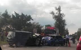 Semalam semasa memandu melalui jalan gombak batu 6, saya nampak 2 motosikal langgar berita baik, kenderaan anda masih ada lagi perlindungan insurans sewaktu kemalangan berlaku. Kanak Kanak 10 Tahun Maut Lima Parah Kemalangan Di Marang Utusan Digital