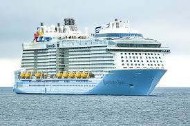 Sul palcoscenico del teatro ci sono spettacoli che escono direttamente da broadway come mamma mia. Royal Caribbean Restart A Concise Ship By Ship Guide Cruise Industry News Cruise News