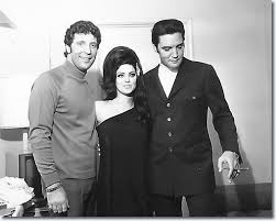 Remember when Singing Superstar Tom Jones decide to temporarily upsticks and  try His luck in America Well here He is with His Buddy Elvis and His Missus  Priscilla
