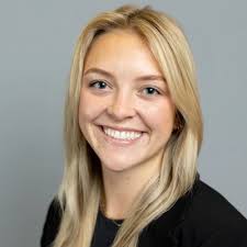 I'm excited to announce that I have accepted an offer from KMOV as a Future  Focus Creative Services intern this summer. I am thrilled to have this  opportunity and can not wait