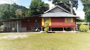 Istana lama seri menanti, içindeki ünlü simge yapılarından biridir kuala pilah bölgesi, negeri sembilan, malezya chengal (penak) ağacından yapılmıştır neobalanokarpus ve demir ahşap veya belian ahşap eusideroxylon zwageri ve. Istana Seri Menanti Kuala Pilah Destimap Destinations On Map