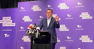 Victorian premier daniel andrews is holding a press conference. Most Victorians Not Self Isolating When Required Says Andrews Ballarat
