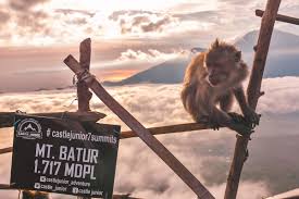 Berbicara seputar akun instagram @mihanika69 yang samapai saat ini menjadi buruan warganet. 6 Things To Know Before Hiking Mount Batur Tips We Are Travel Girls
