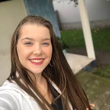 Júlia Brandenburg (@juliabran_) • Instagram photos and videos