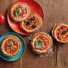 Individual Deep Dish Pizza Williams Sonoma Mini Pie Recipes Deep Dish Pizza Pies Maker