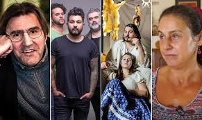 A zászlófelvonás, a katonai tisztavatás, a honvédségi légi parádé és az állami kitüntetések. Ivqjuurt9wkzmm