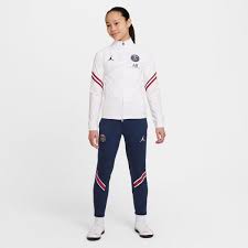 Scopri ricette, idee per la casa, consigli di stile e altre idee da provare. Psg Paris Saint Germain Strike Trainingsanzug Kinder Sportiger De
