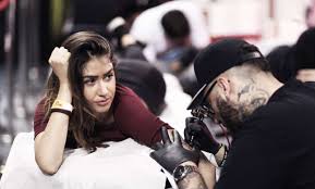 Encontre o tatuador e a inspiração perfeita para fazer sua tattoo. H Texnh Toy Tatoyaz Sthn Epoxh Toy Mnhmonioy Protagon Gr