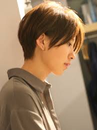 リオネス王国聖騎士のひとり。 幼馴染みであるギルサンダーとは対照的な熱血型で、 情にも厚い。 バイゼル喧嘩祭りでの事件以来、 なぜかディアンヌを意識しているようだ。 いつも穏やかに微笑んでいるが、 その実は非常に冷酷・冷徹である。 ジェリコ. ä¸­æ€§çš„ãªé«ªåž‹ã«ã‚¤ãƒ¡ãƒã‚§ãƒ³ å¤§äººå¥³å­ã«ãŠã™ã™ã‚ã®ã‚¸ã‚§ãƒ³ãƒ€ãƒ¼ãƒ¬ã‚¹ãªãƒ˜ã‚¢ã‚¹ã‚¿ã‚¤ãƒ«ç‰¹é›† è¥¿æµ¦å'Œ ã•ã„ãŸã¾å¸‚ ã™ãã®ç¾Žå®¹å®¤ ç¾Žå®¹é™¢ ãƒ–ãƒ«ãƒ¼ã‚¹ã‚¿ãƒ¼