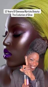 How Does The Vanessa Marek Illuminating Veil Works