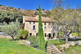 Gard Provencal Location D Un Mas Pour Des Vacances En Provence Vacances Provence Locations Vacances Vacances