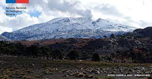 Por su parte, sernageomin, informó que el volcán «presenta señal sísmica en niveles de baja energía», lo cual es recurrente en esta parte del año. Volcan Copahue Sernageomin
