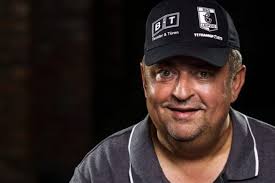 Man gewinnt zusammen, man verliert zusammen": Uwe Thomas im Gespräch < BSG  Chemie Leipzig