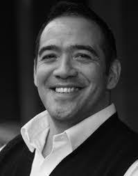 Danielle Hinrichs's Instagram, Twitter & Facebook