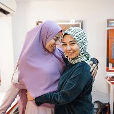 Divonis Kanker 10 Potret Terbaru Cinta Penelope Yang Kini Berhijab