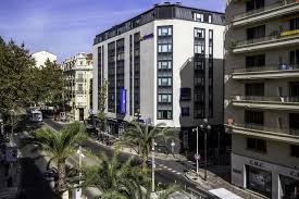 À la chaîne du festival de cannes pour ne rien rater de la compétition: Hotel Novotel Suites Cannes Centre Cannes Stadt Cannes Hotelopia