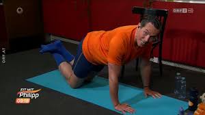 In diesen zeiten, in denen wir alle uns komplett umstellen müssen, in denen abstand ein zeichen für fürsorge ist, ist chemikerinnen und chemiker aller couleur zeigen in unserer serie „bleibt fit!, mit welchen tricks und übungen sie körper und geist in schwung halten. Fit Mit Philipp Vom 15 04 2021 Youtube