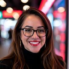 I am super excited to announce that I will be joining the SiriusXM team  this spring as a Talent Relations and Events Intern!